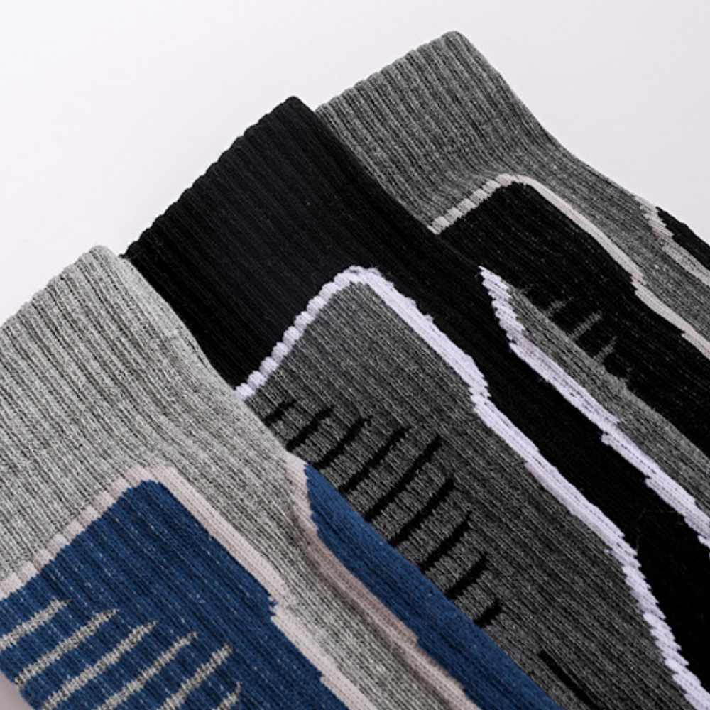 Classic Breathable Contrast Color Socks