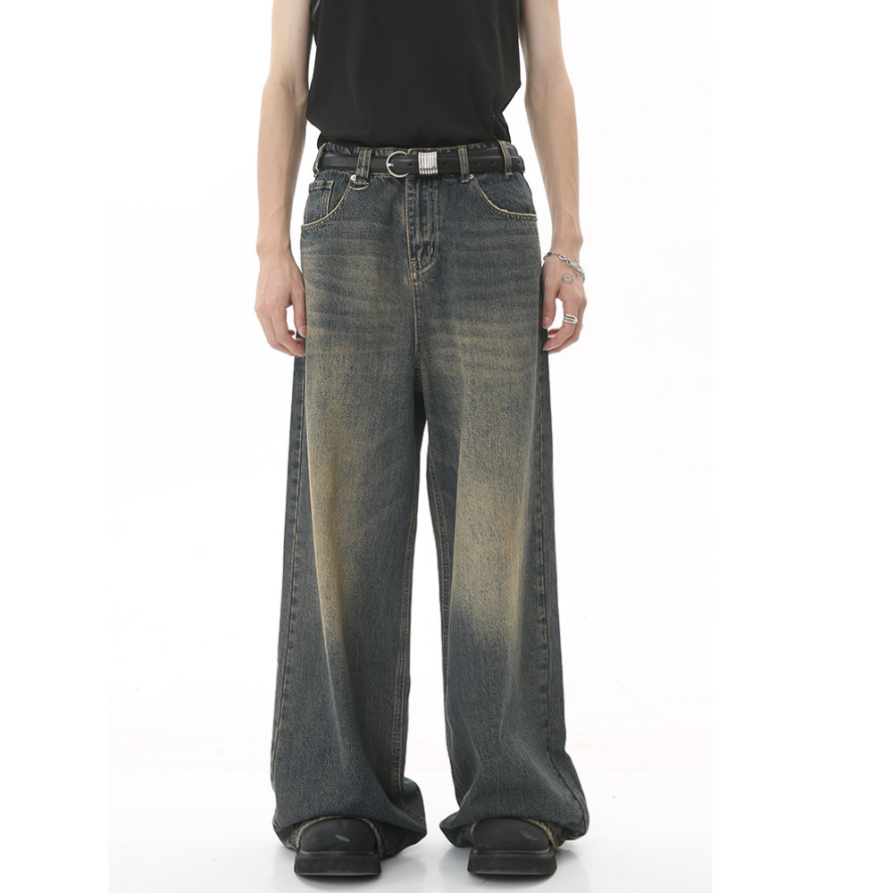 Retro Clean-Fit Distressed Loose Jeans