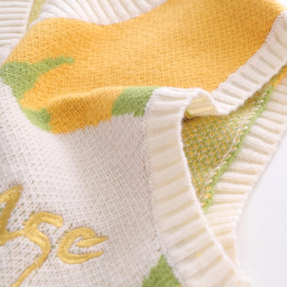 Color Contrast Love Jacquard Knit Vest
