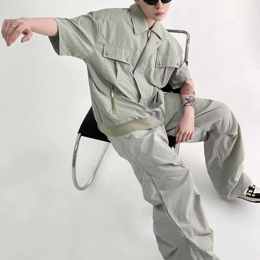 Functional Multi-pocket Plain Shirt