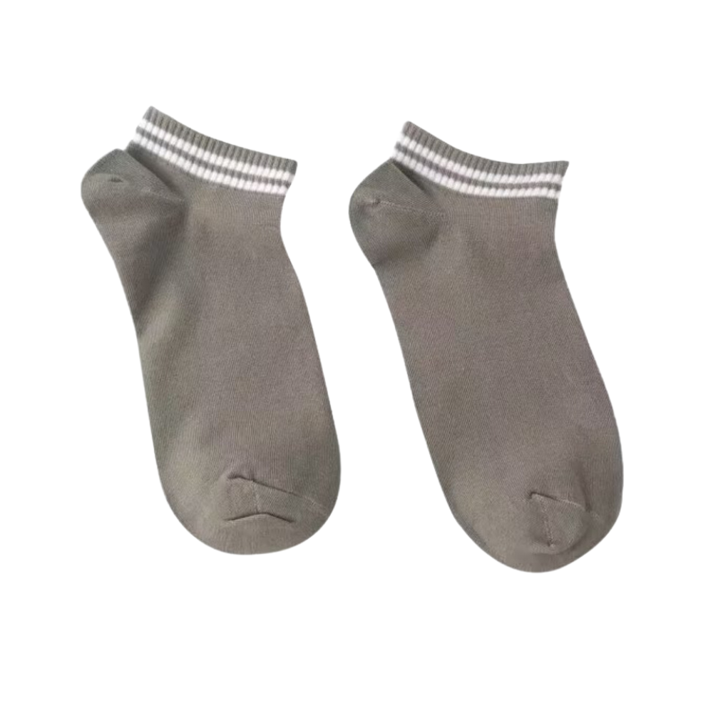Simple Knitted Striped Socks