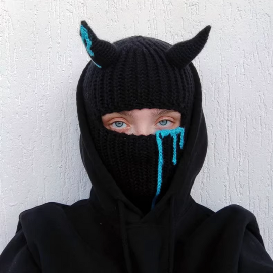 Black(Blue)